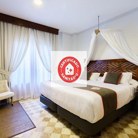 Hotel Boutique Reina Mora Гранада Экстерьер фото