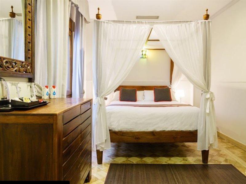 Hotel Boutique Reina Mora Гранада Экстерьер фото