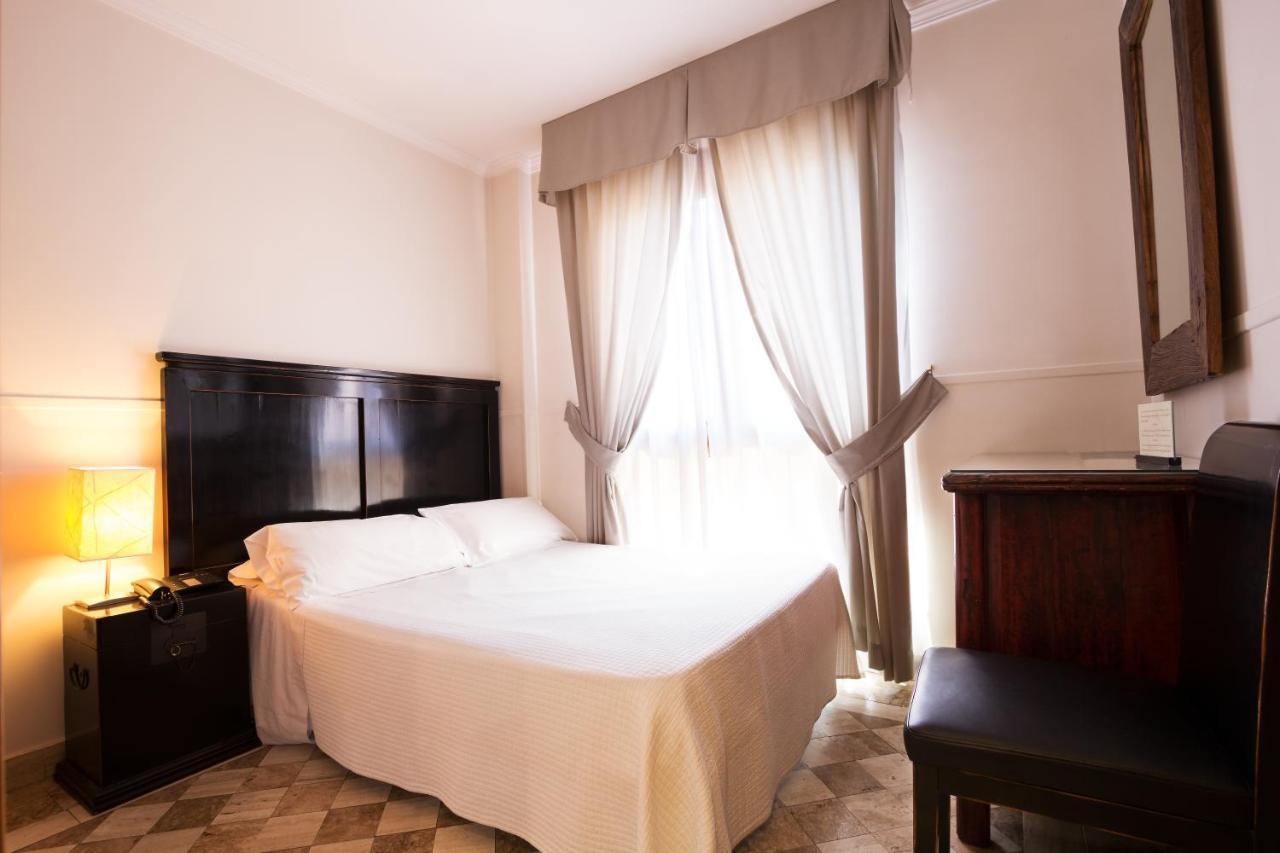 Hotel Boutique Reina Mora Гранада Экстерьер фото