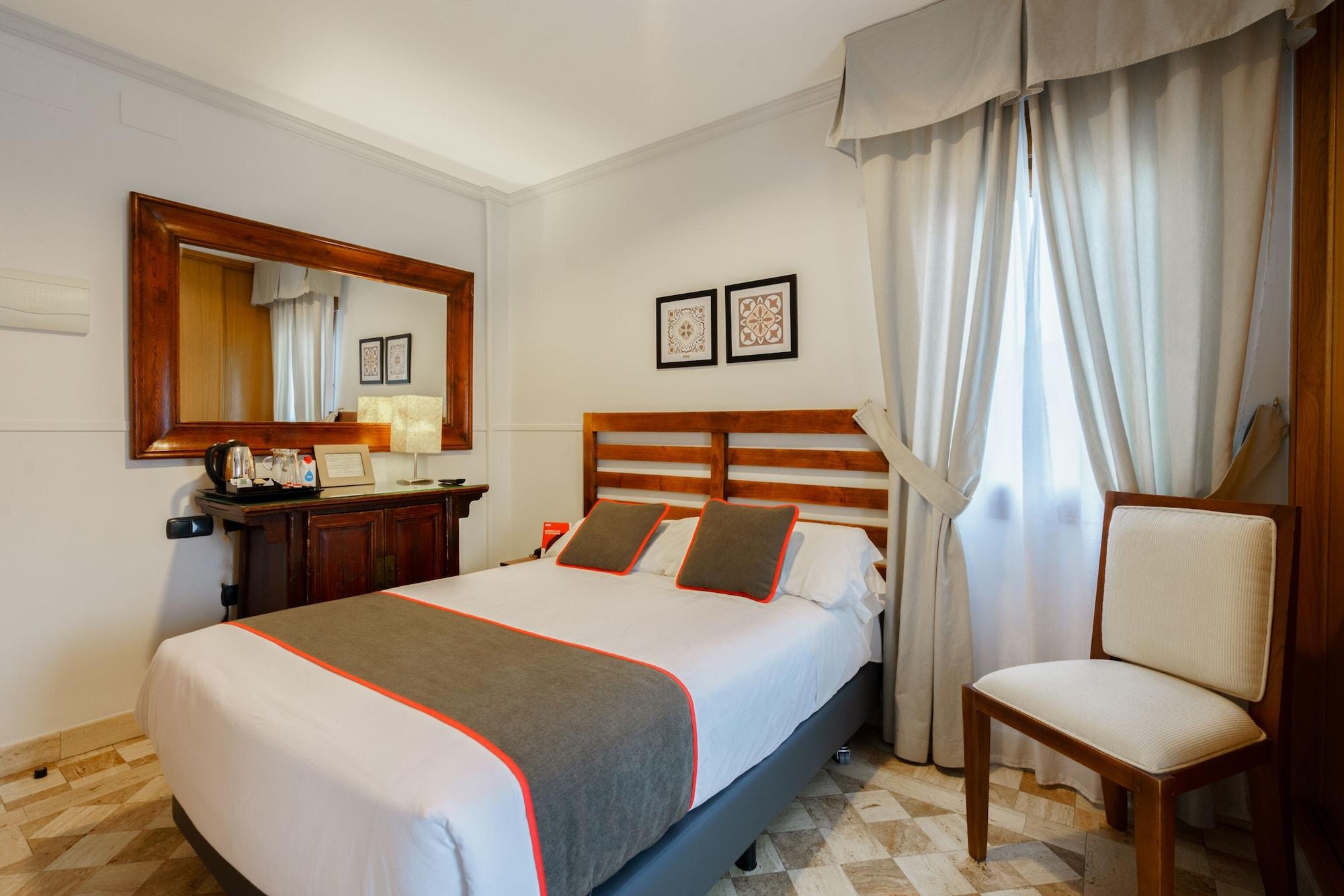 Hotel Boutique Reina Mora Гранада Экстерьер фото