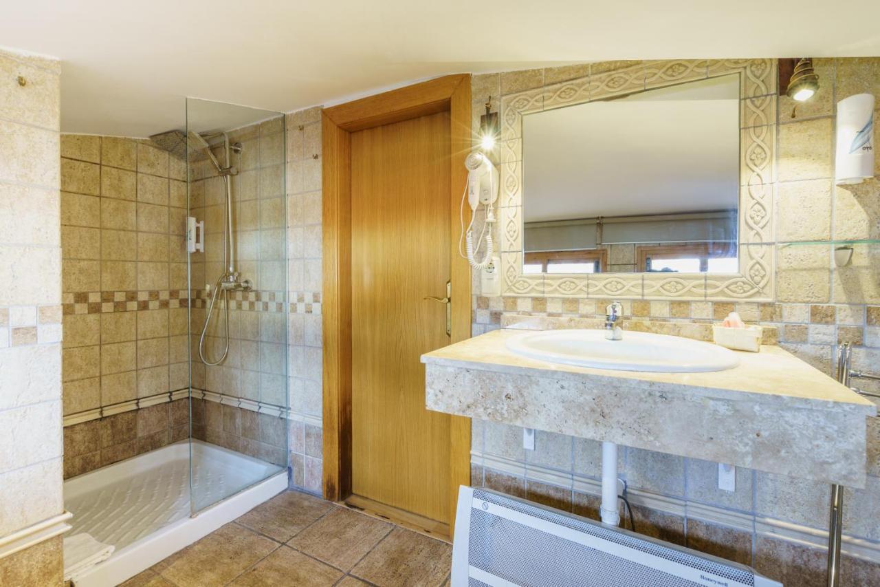 Hotel Boutique Reina Mora Гранада Экстерьер фото