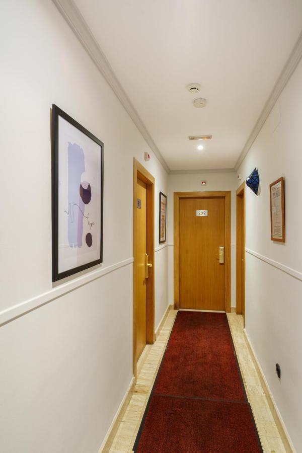 Hotel Boutique Reina Mora Гранада Экстерьер фото